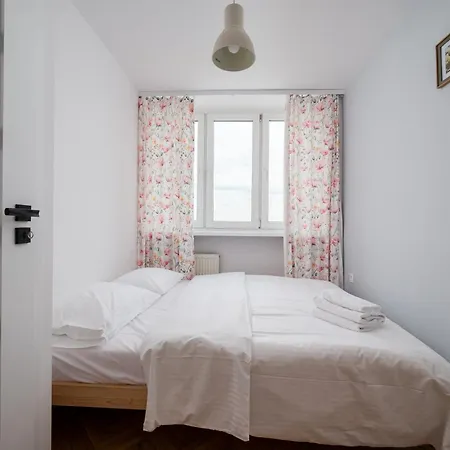 Pulawska Urban Nest By Bookinghost Apartamento *